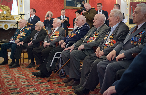 تفسير التوقيع على ورقة في المنام